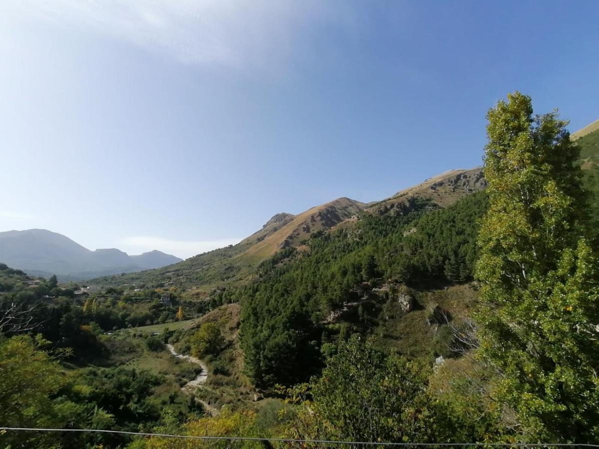 Al Belvedere Isnello Luaran gambar